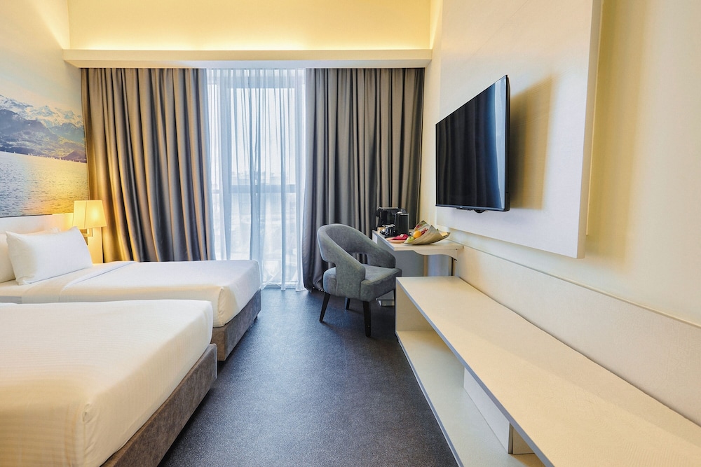 Platinum, Twin Beds