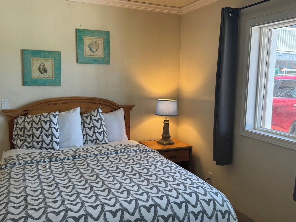 Shores Inn 18/50