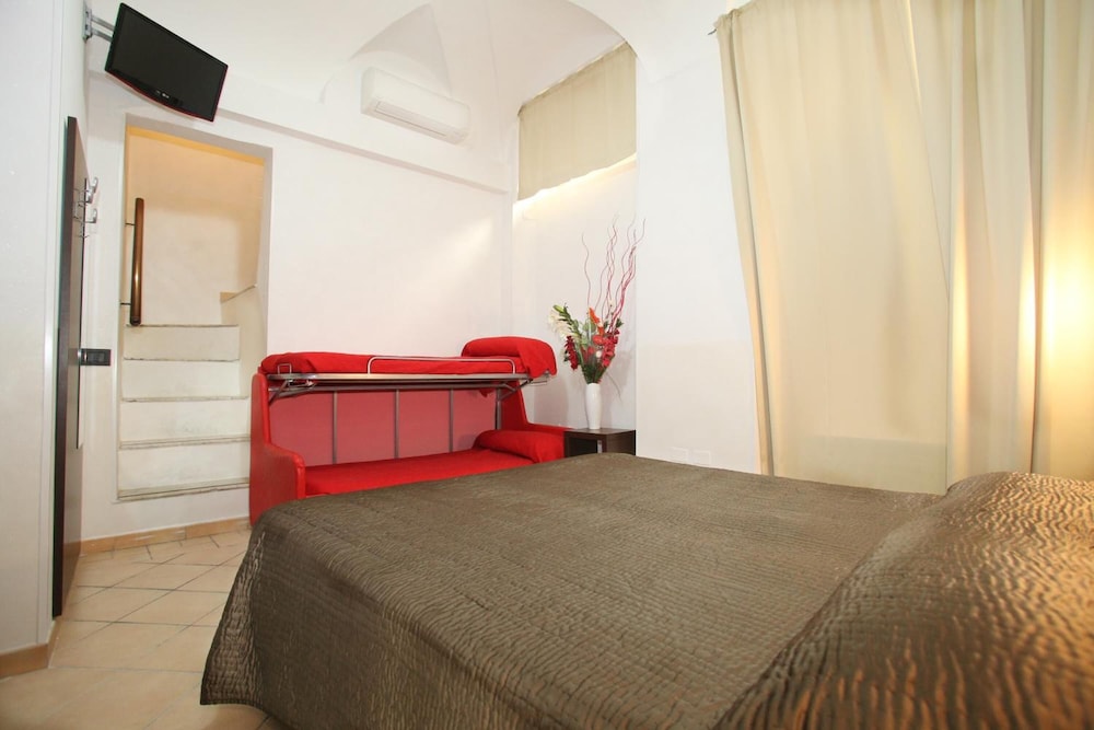 Sakura Inn Sanremo 9/21
