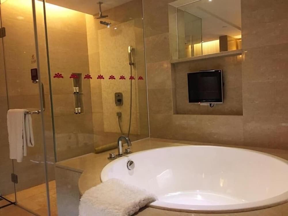 Wellton International Hotel 44/50