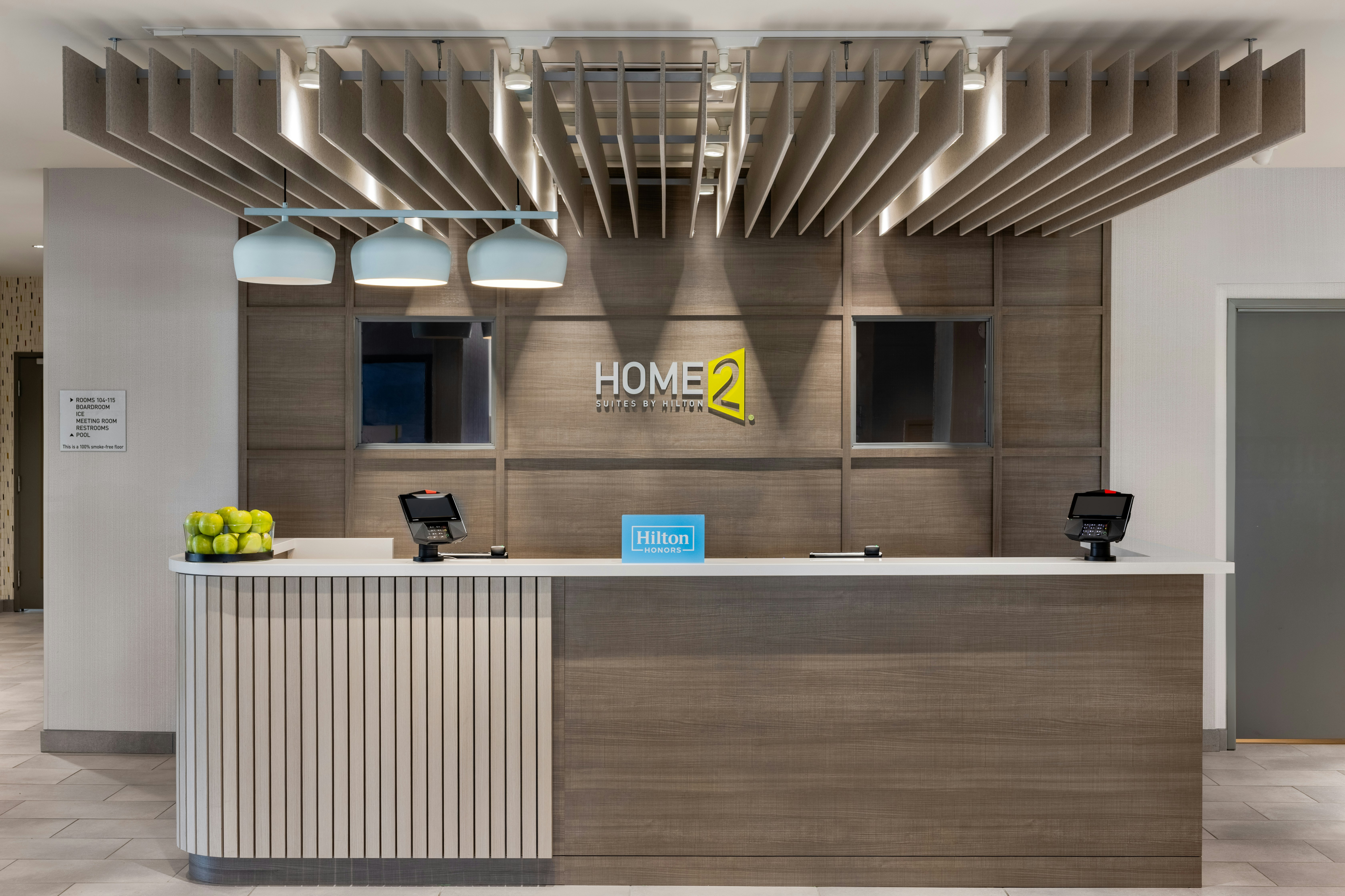 Home2 Suites by Hilton Altoona Des Moines 7/33