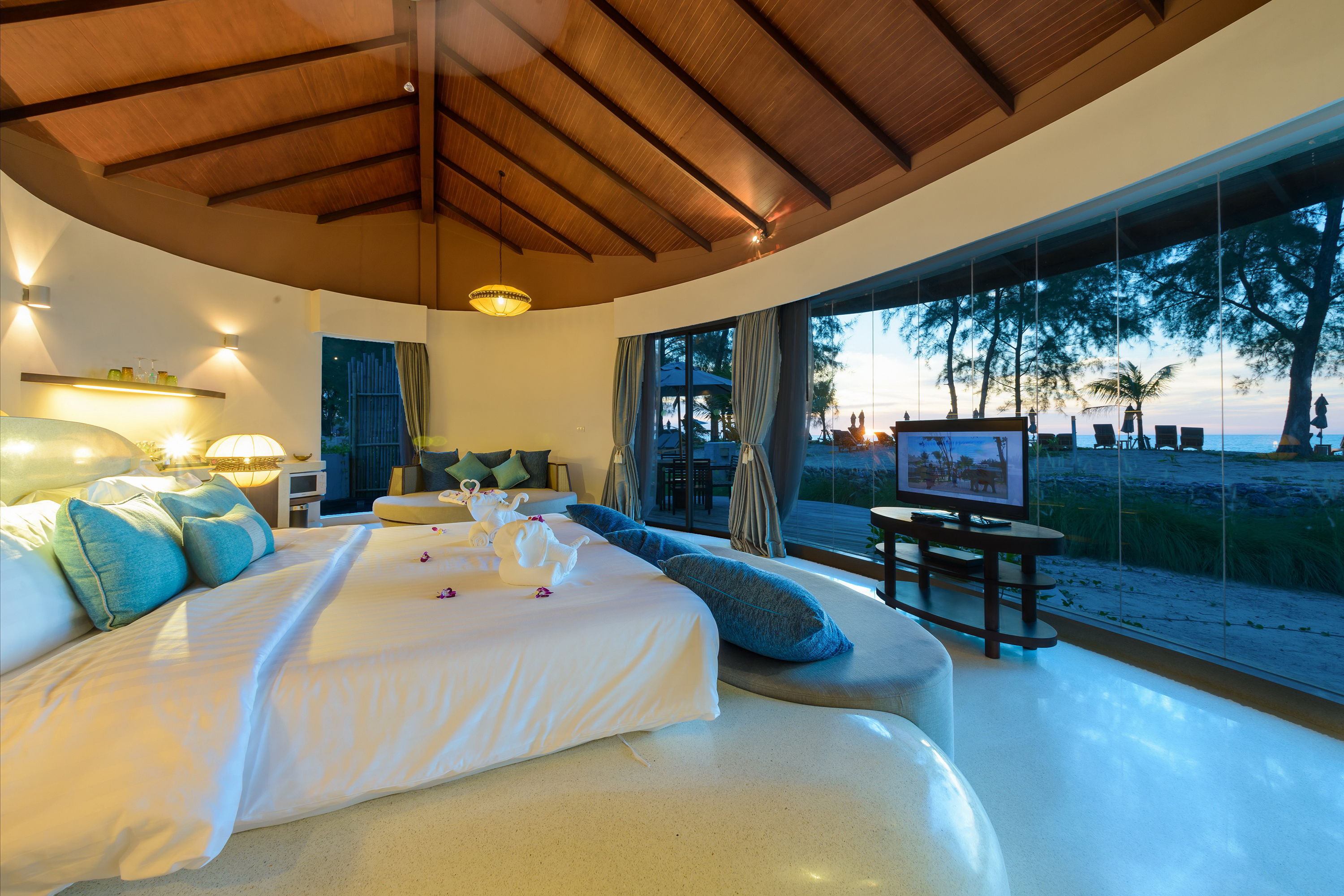 Room at Mai Khaolak Beach Resort & Spa - TUI BLUE, TAKUA PA