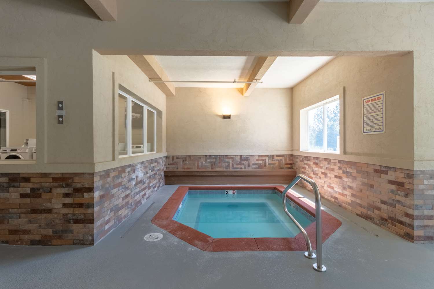 swimming pool spa