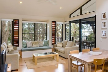 EUMARELLA SHORES NOOSA LAKE RETREAT 41/65