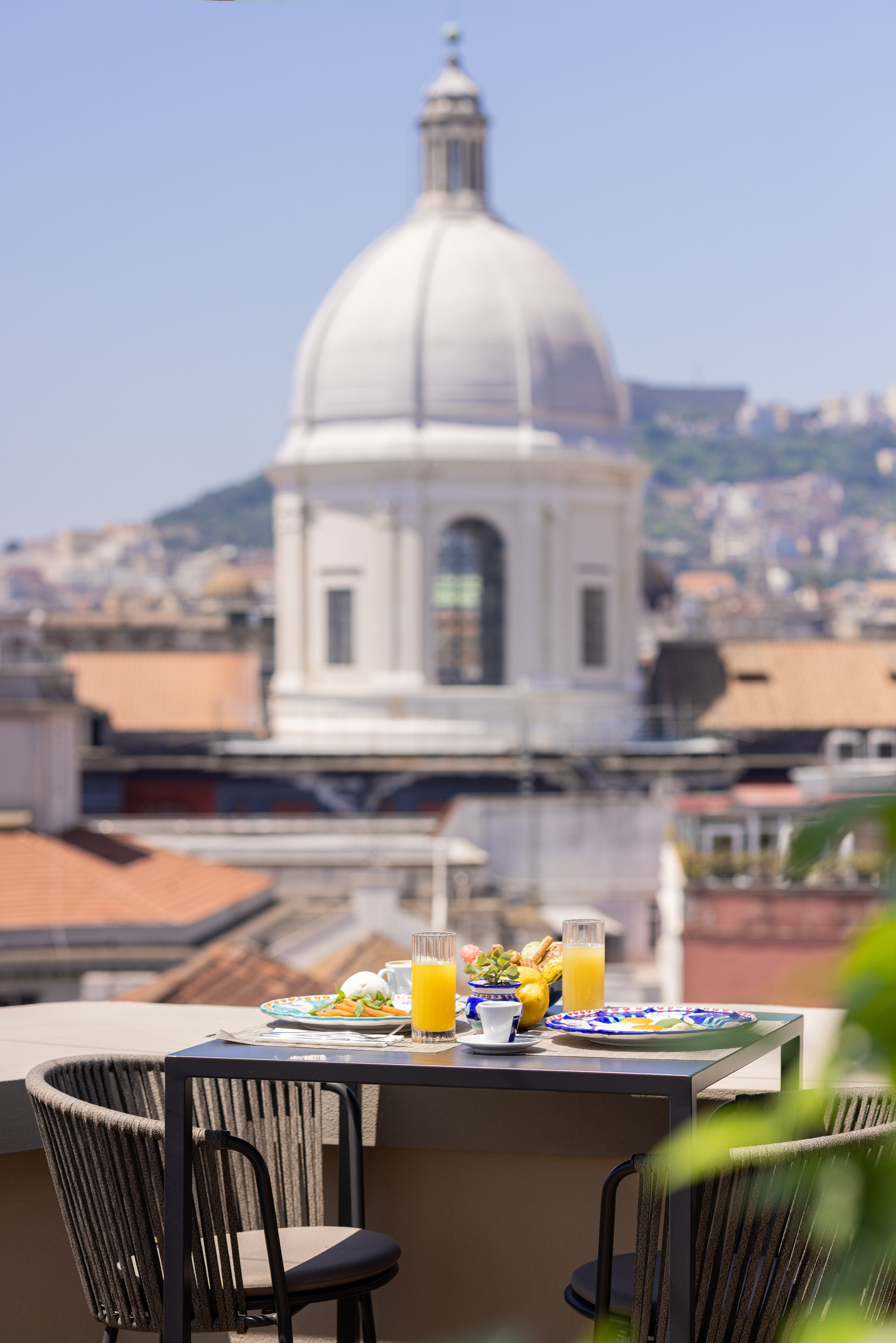 Unahotels Napoli 6/76