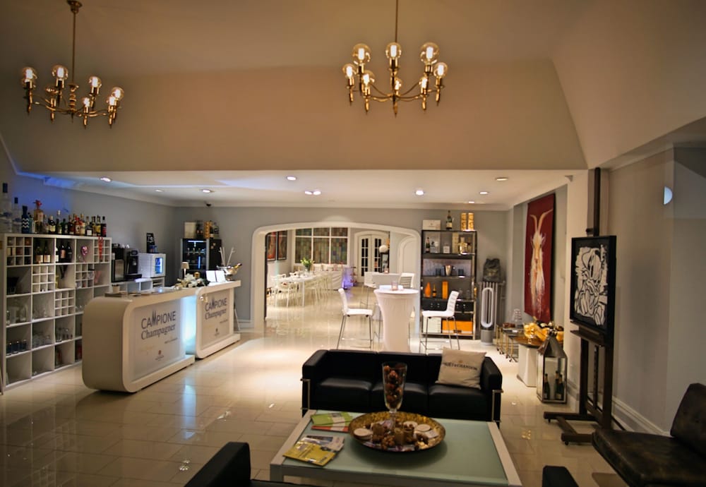 Hotel Monte Christo 12/50