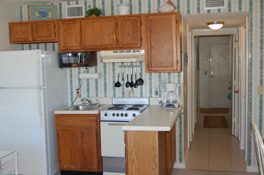 Myrtle Beach Resort by Beach Vacations 74/79