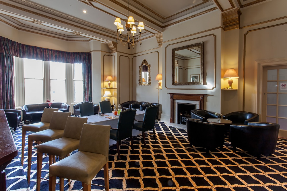 Prince of Wales Hotel Southport 42/62
