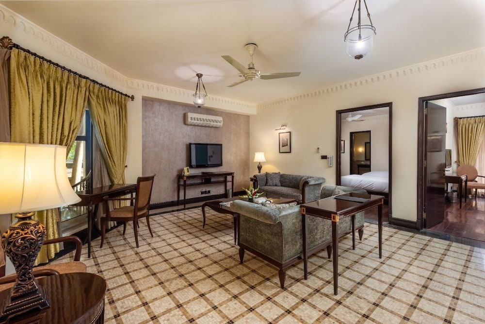 Heritage Luxury Suites - The Moor 40/65