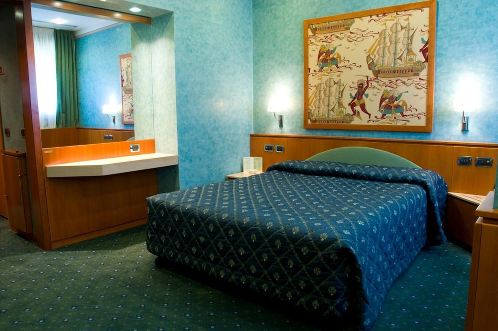 Brunelleschi Hotel Milan 13/49