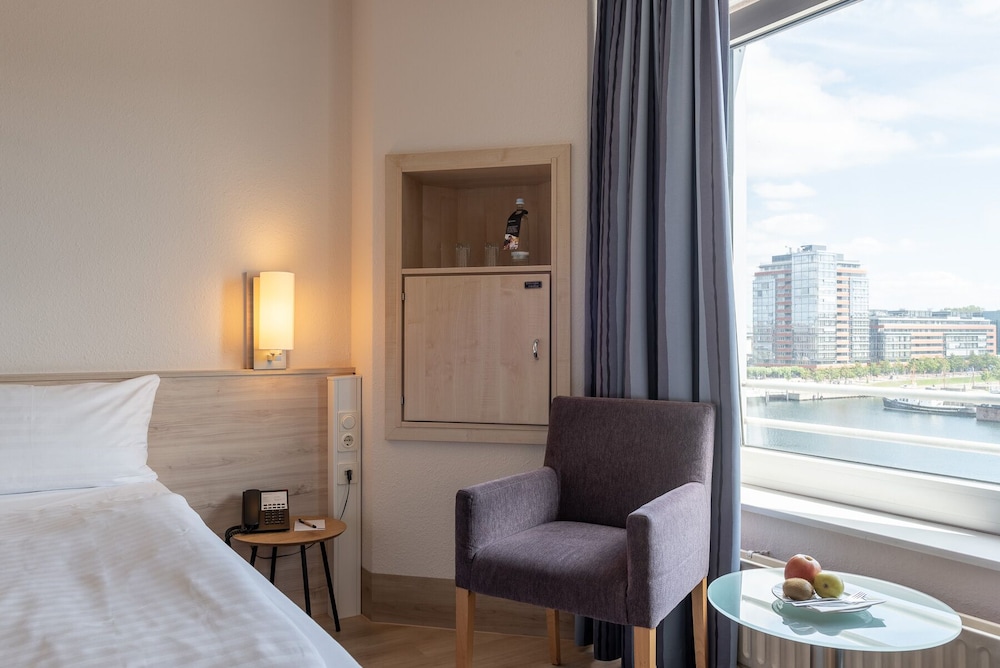InterCityHotel Kiel 16/40