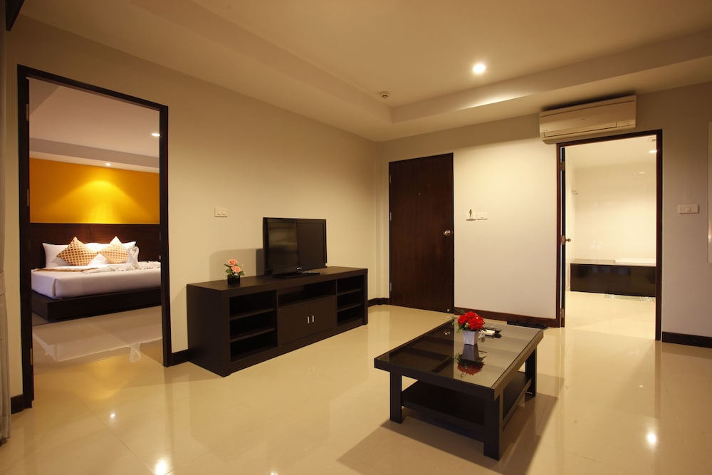 Nize Hotel 21/25