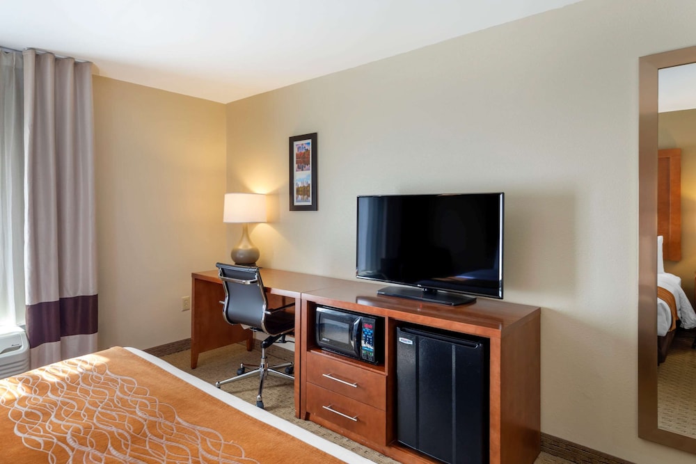Comfort Inn Kennesaw 25/27