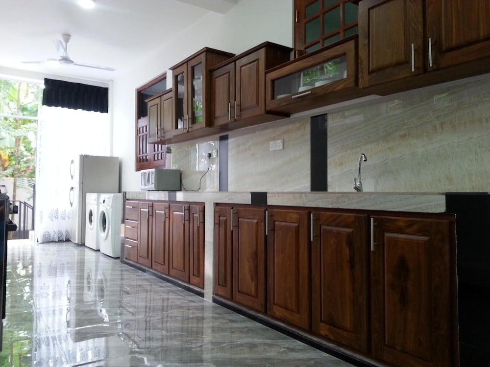 Coral Palm Villa And Apartment 7/50