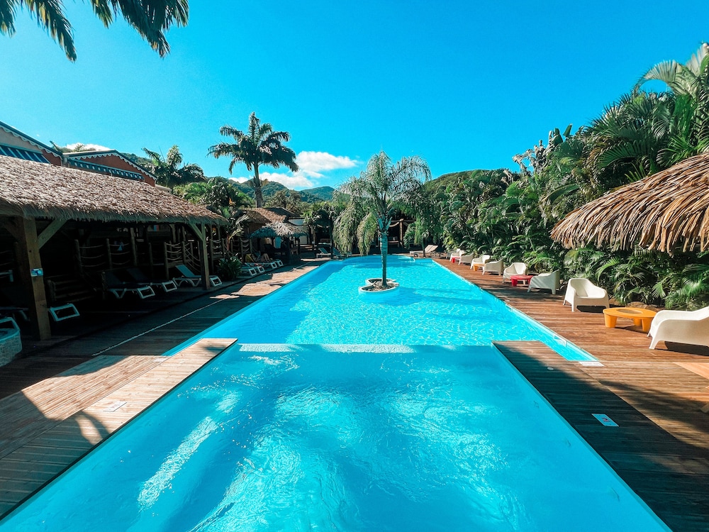 Tropicana Suites 21/50