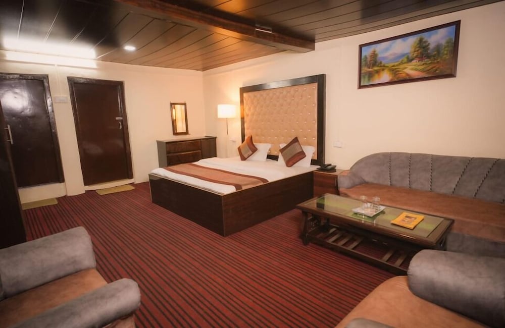 Hotel Kausani Retreat 28/48