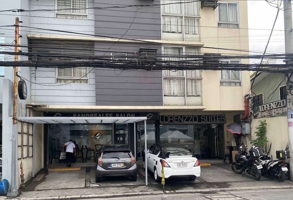 Lorenzzo Suites Hotel 19/24