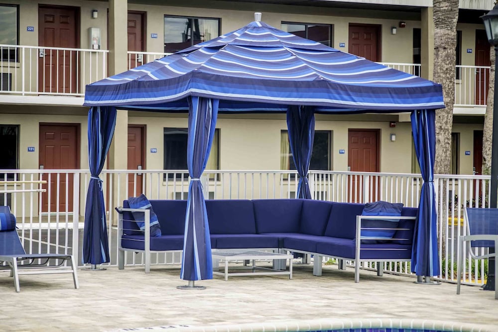 Hotel South Tampa and Suites 6/35