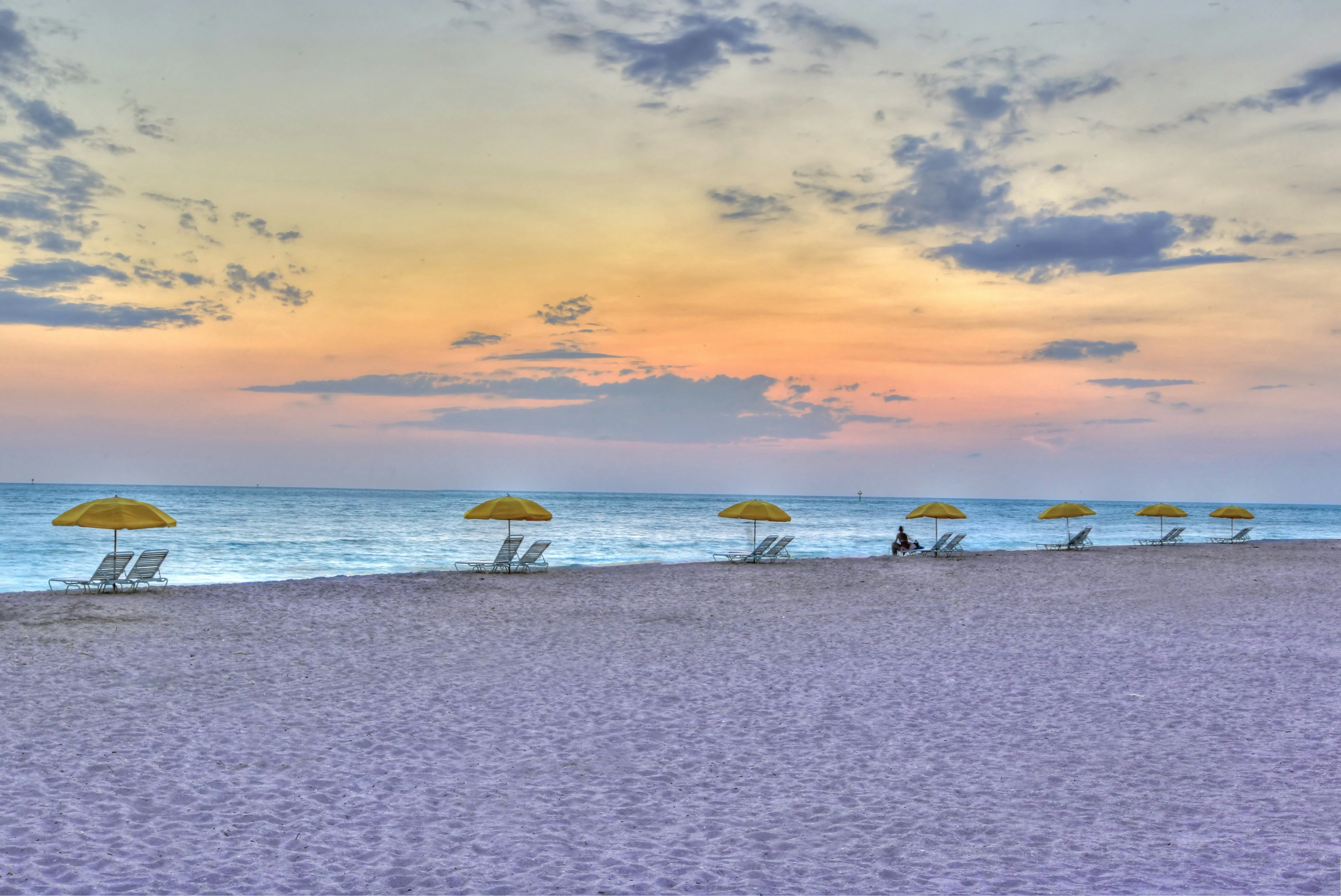 Sunset Vistas Beachfront Suites 12/14