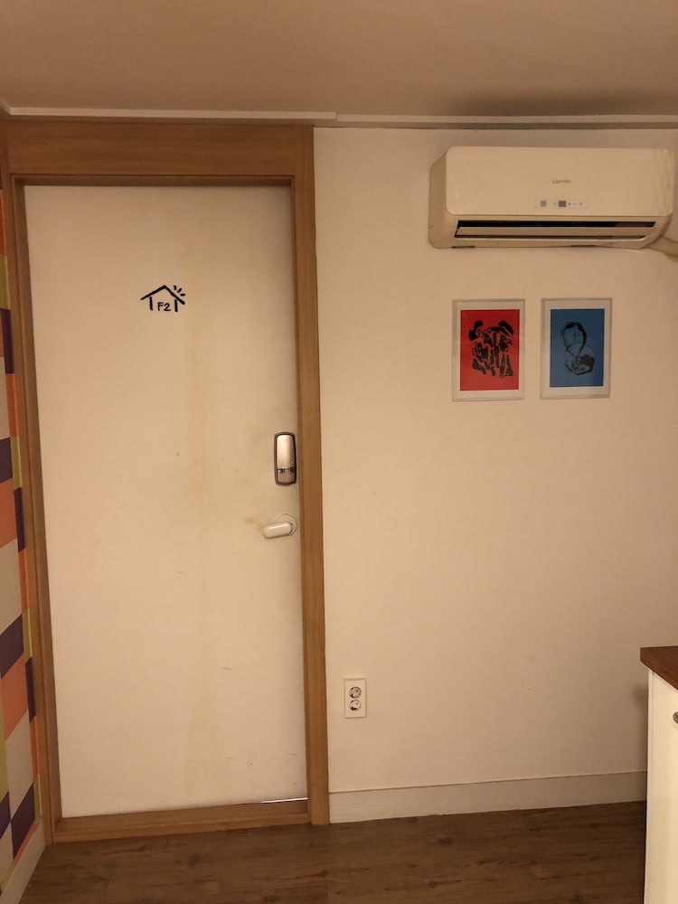 High Street Guest House 21/50