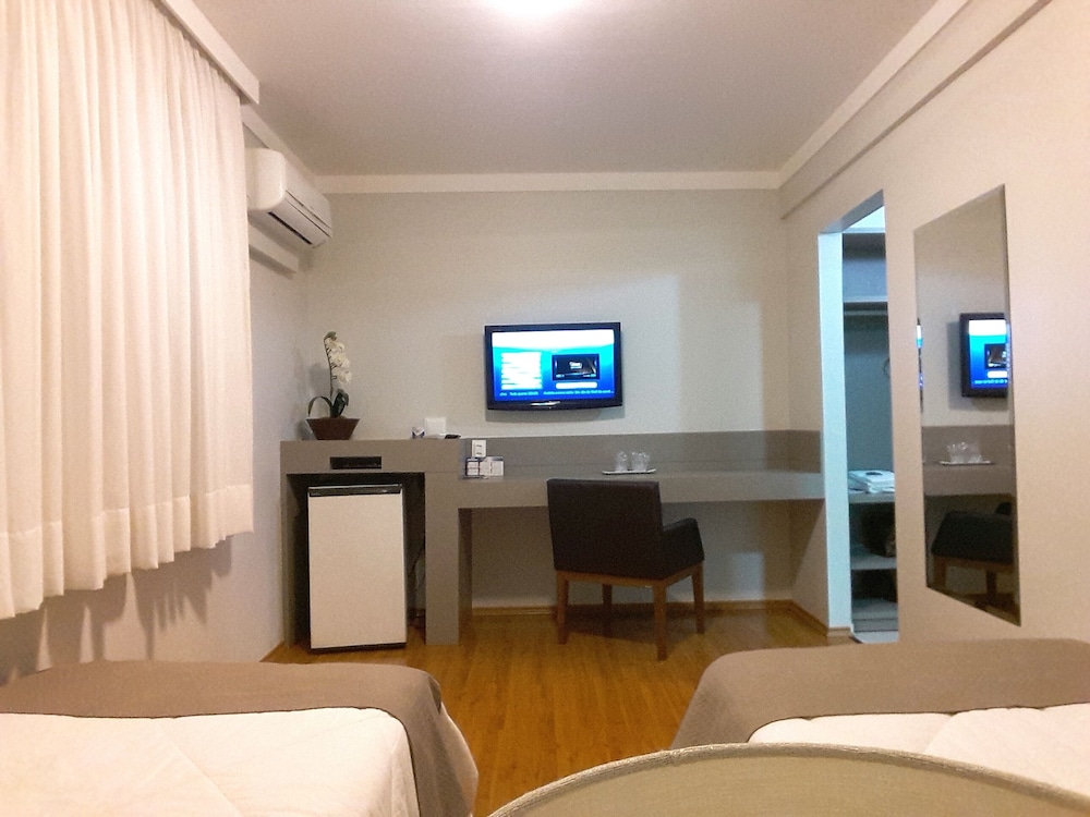 Biazi Plaza Hotel 11/28