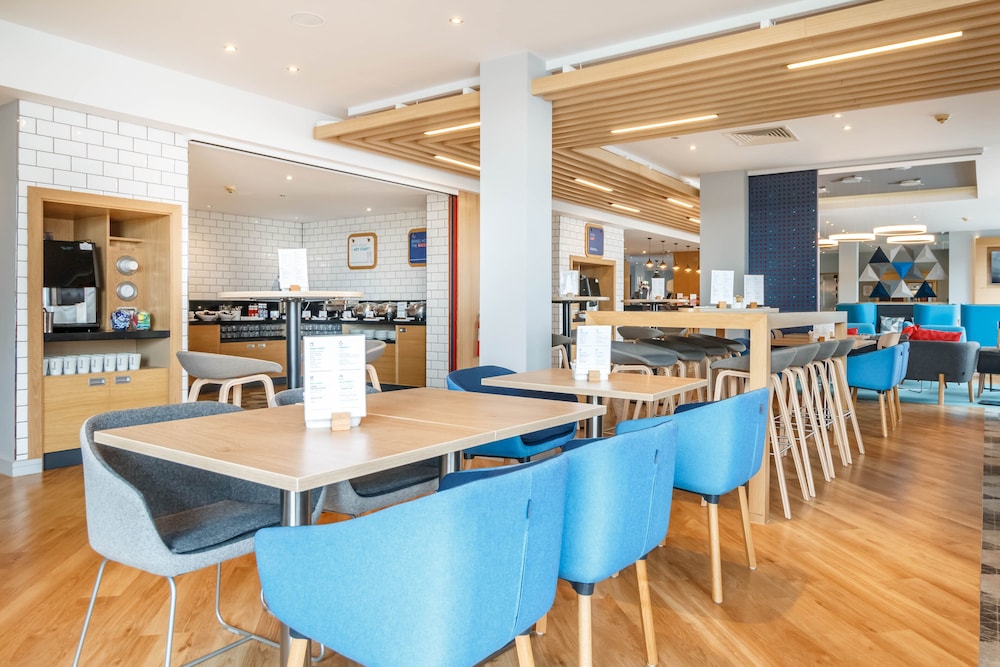 Holiday Inn Express Birmingham - Walsall 13/23