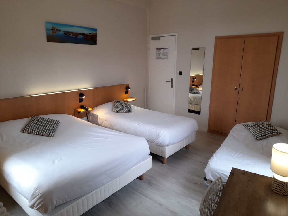 Sorti P Tit Dej Hotel Saintes 26/50