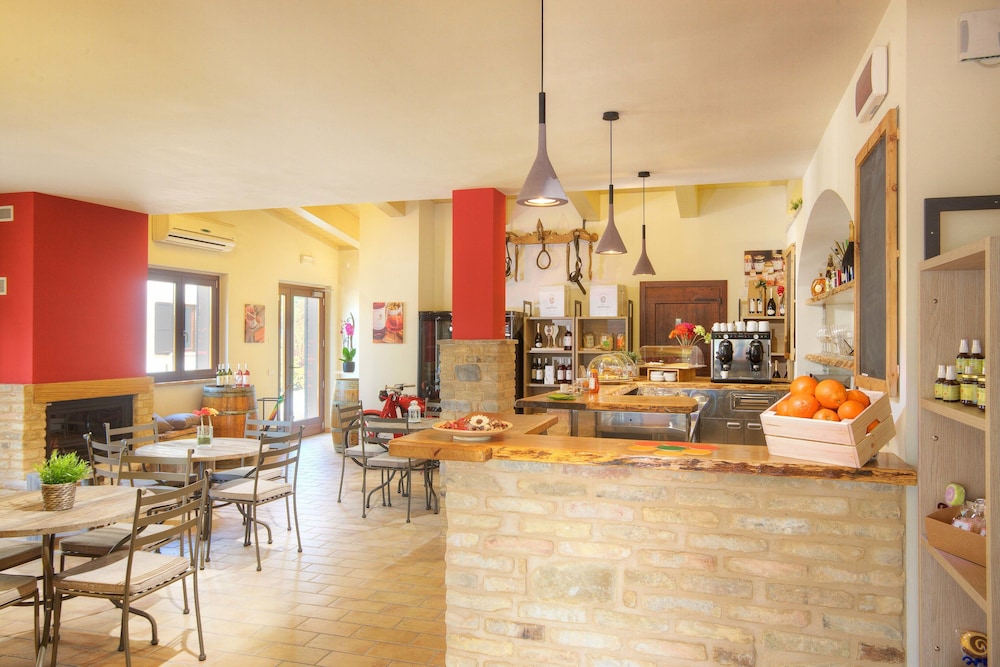 Villa Gens Camuria 18/48