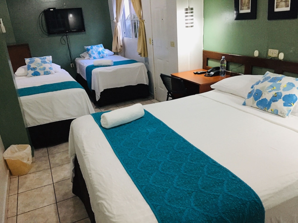 Hotel Tazumal House 19/82
