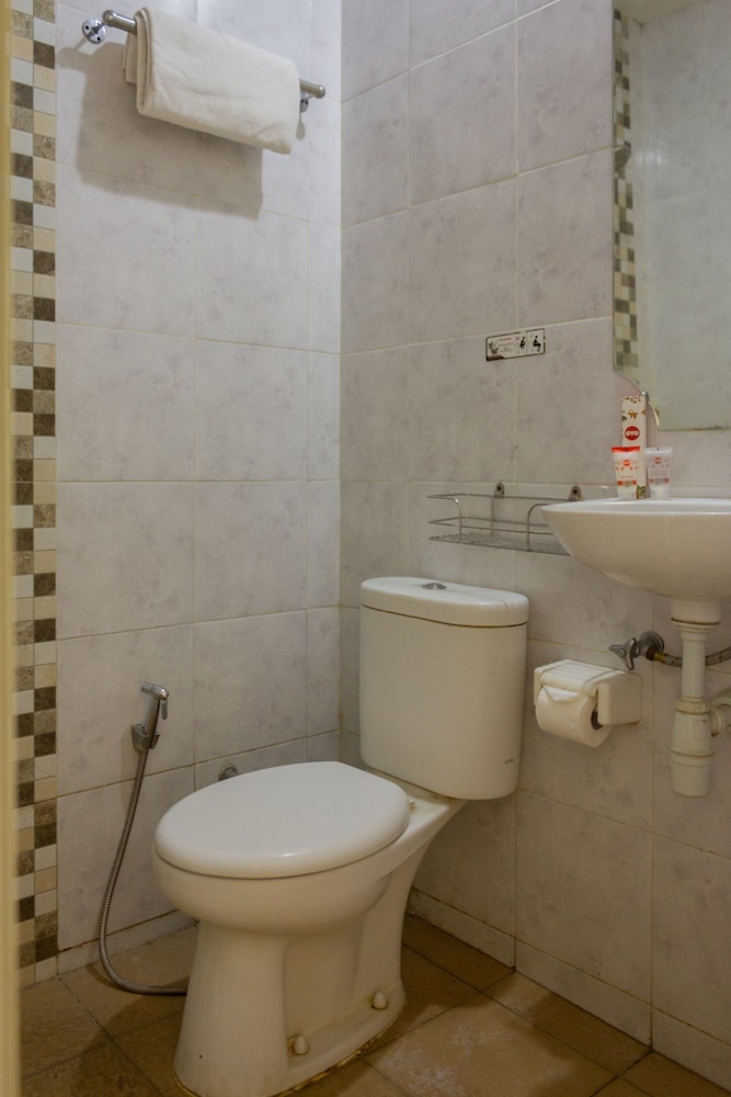 Standard, Double Bed, Oyo 989 Audah Guesthouse Syariah 6/6