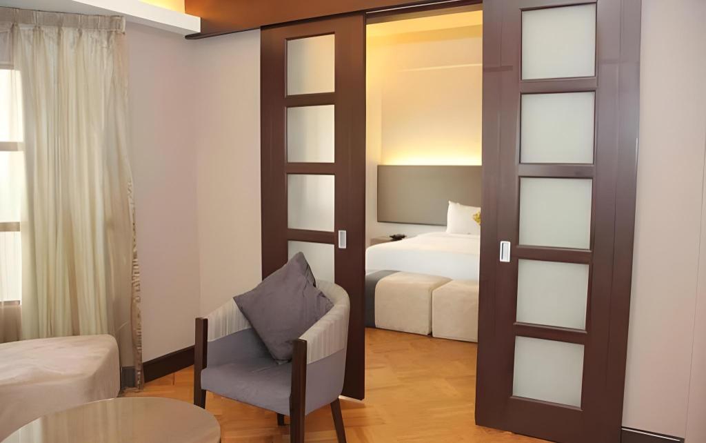 Premium, Suite, King Bed, Sea Front