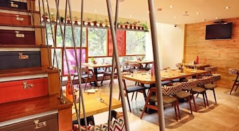 Aureole Hotel Mumbai 15/20
