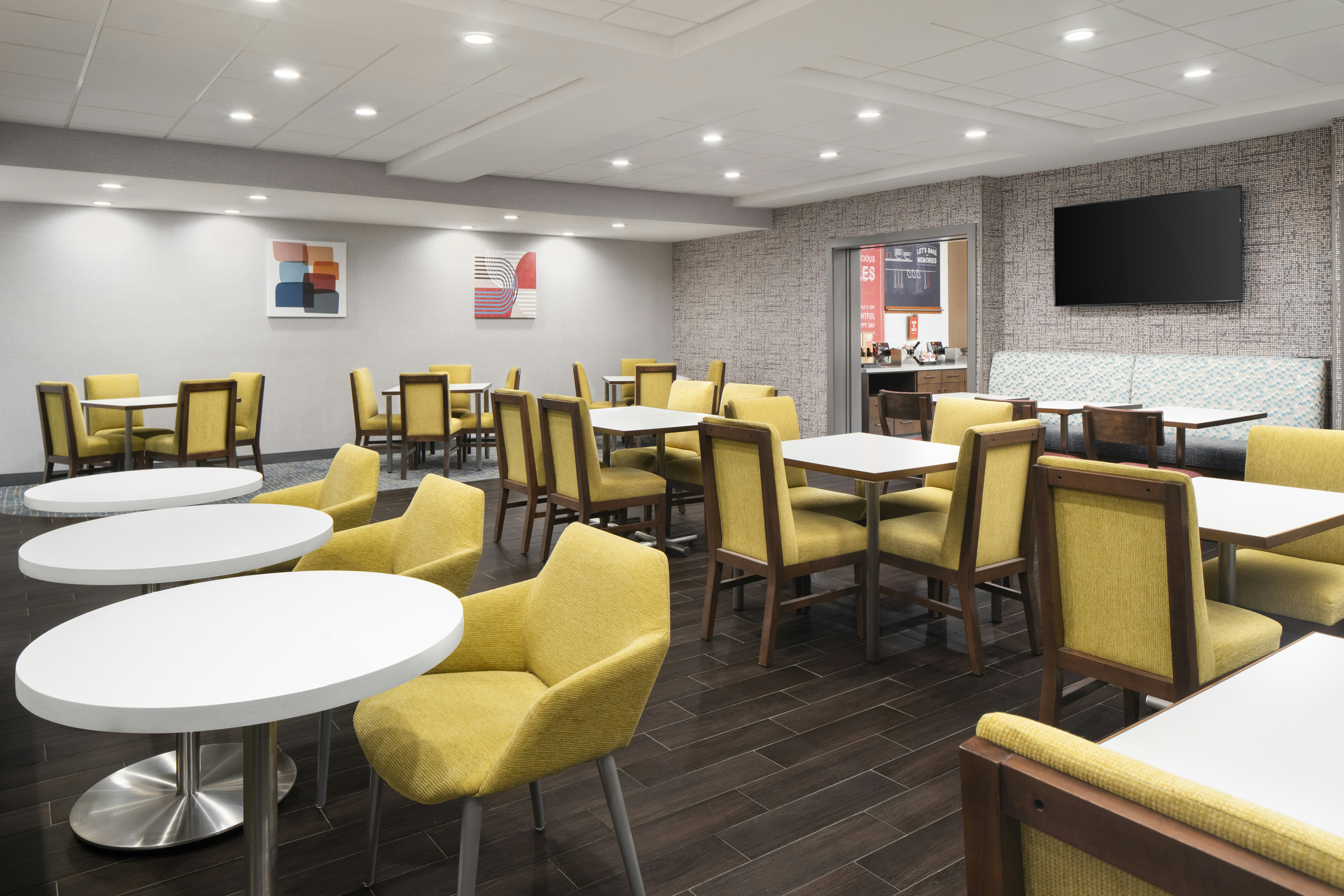 Hampton Inn Chicopee Springfield 42/50