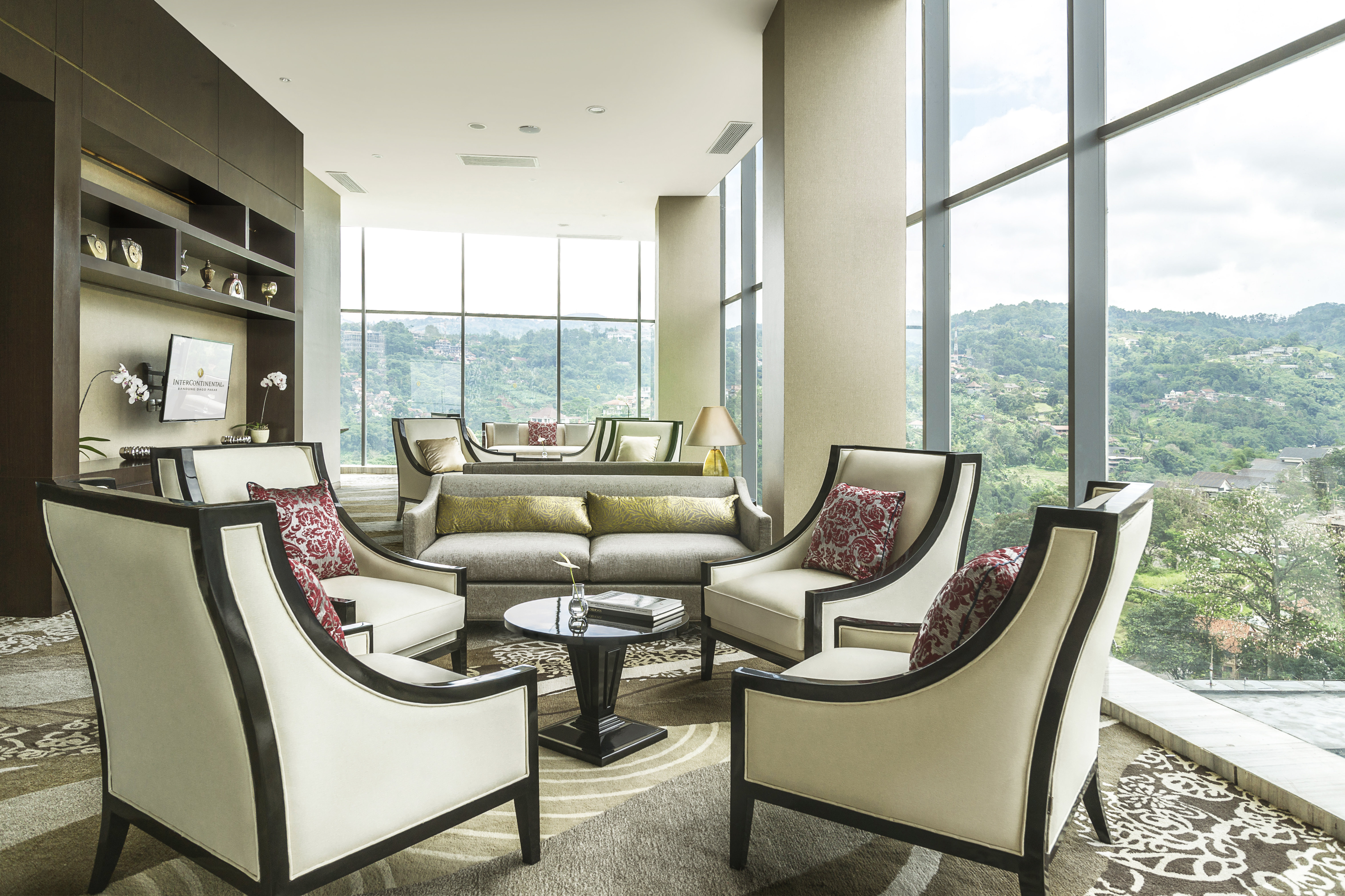 INTERCONTINENTAL BANDUNG DAGO PAKAR 28/50