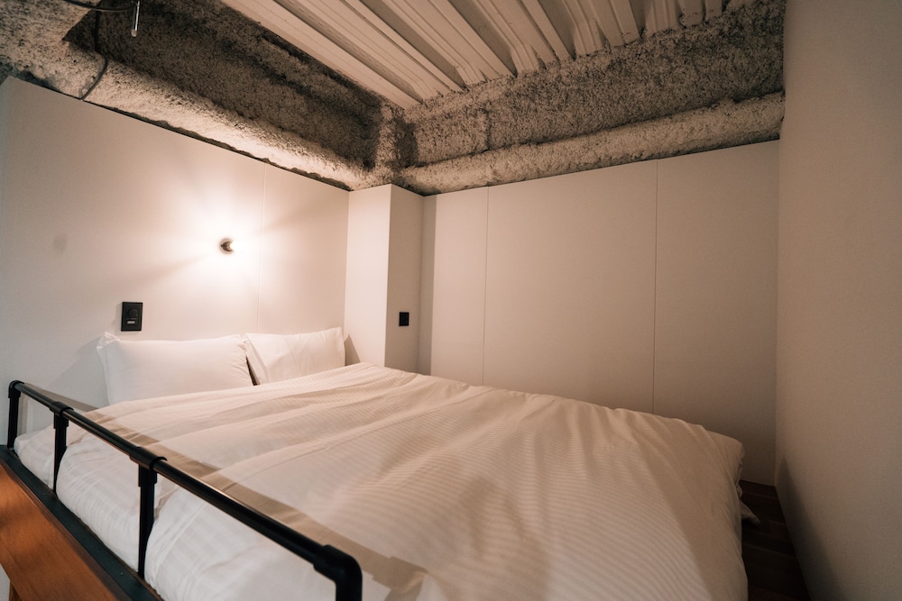 Mizuka Daimyo 4 - Unmanned Hotel 13/44