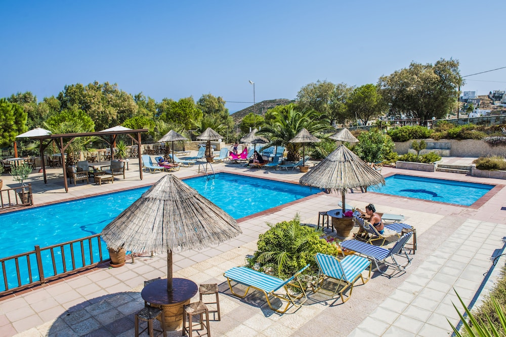 Spiros Soula Hotel 47/84
