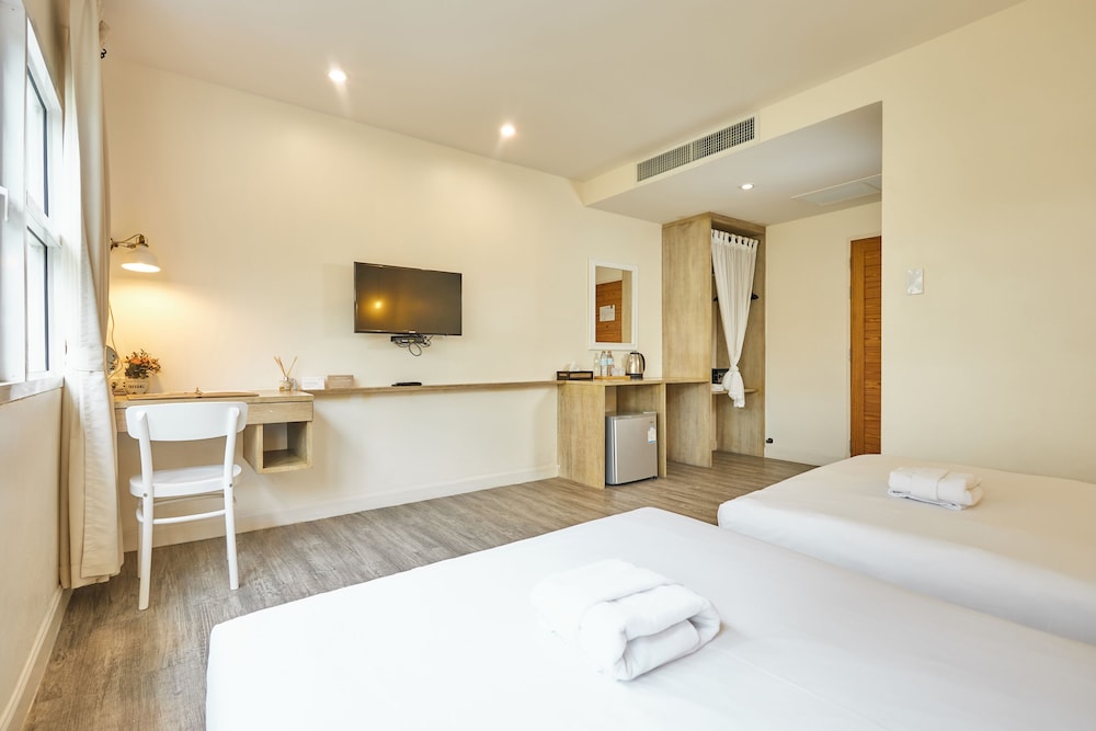 Talay Hotel & Villa 19/50