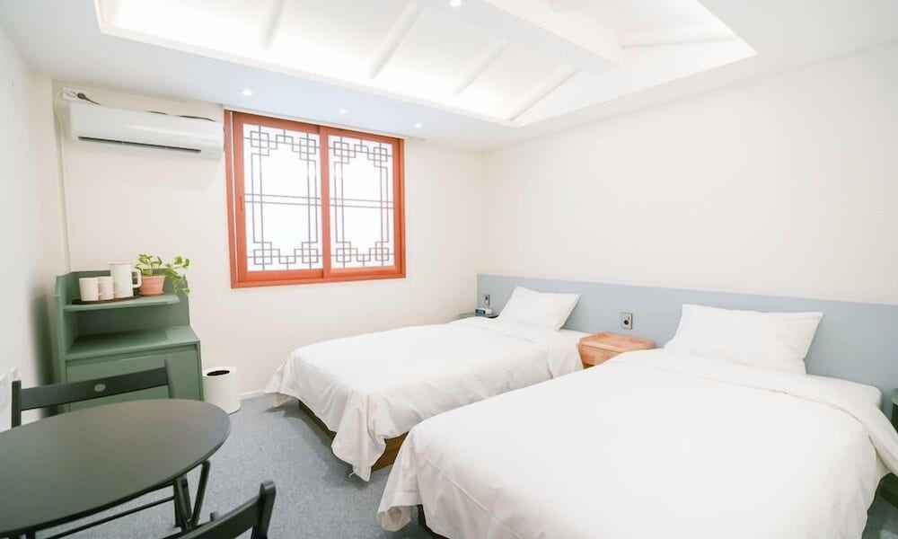 STANDARD, TWIN BEDS