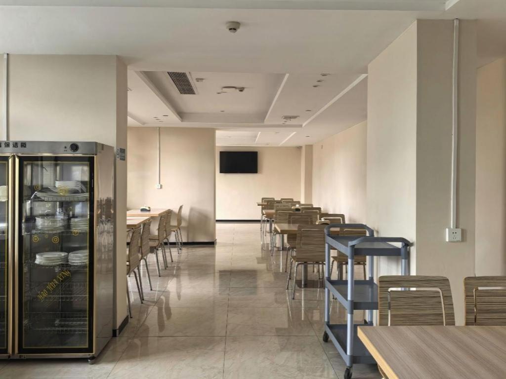 City Comfort Inn Huanggang Qichun Exhibition Center 42/50