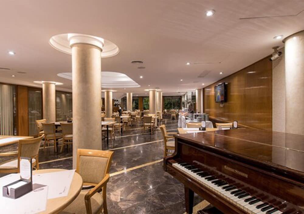 HOTEL SOLANS RIVIERA 39/40