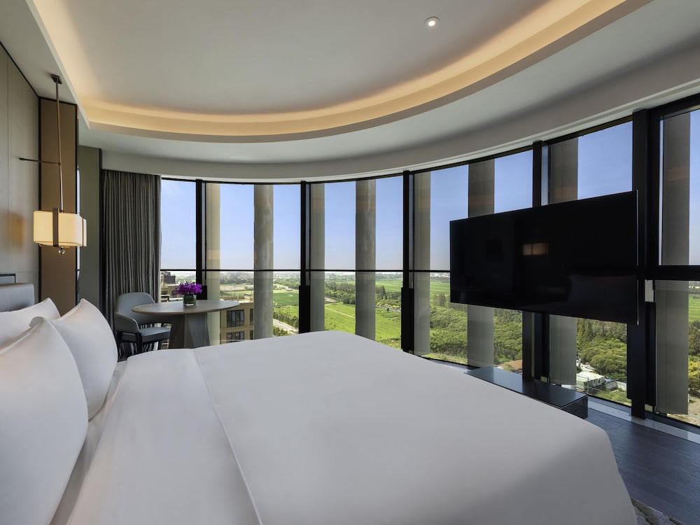 Grand Mercure Shanghai Lingang 11/50