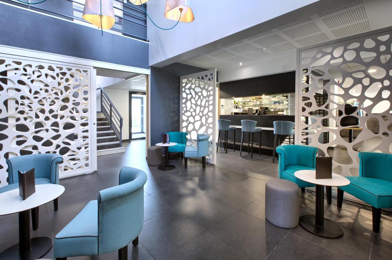 AU COMTÉ D'ORNON HOTEL & SPA 16/23
