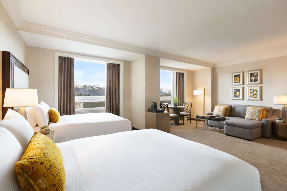 Fairmont Chateau Lake Louise 10/73