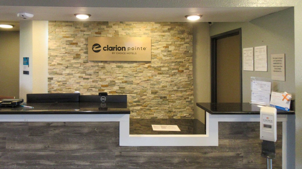 Clarion Pointe Evansville North 3/35