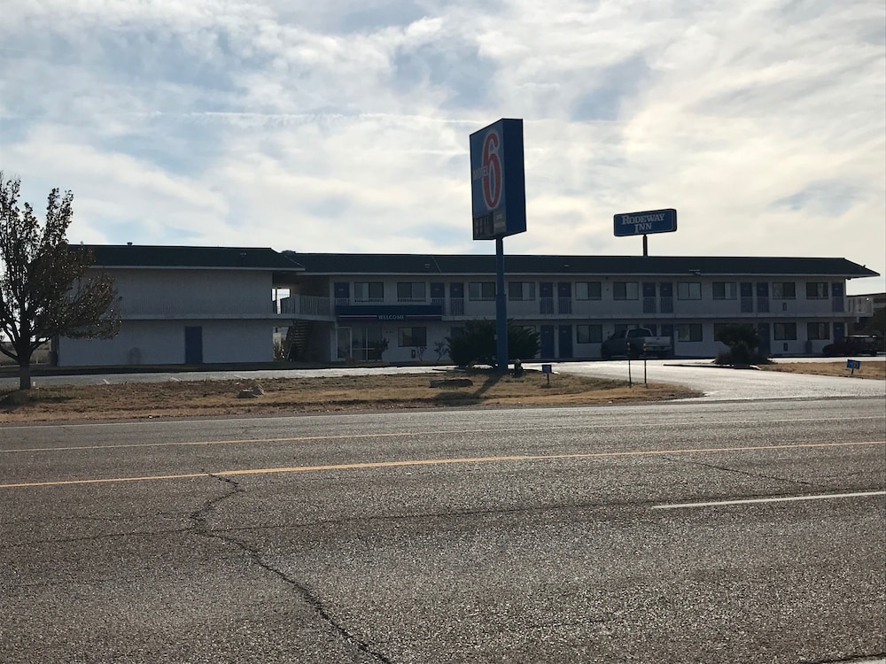 Motel6 Tucumcari, NM 57/71