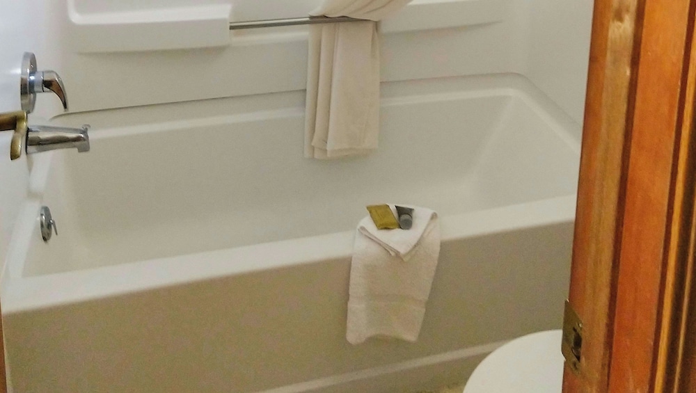 Room, 2 Double Beds, Private Bathroom