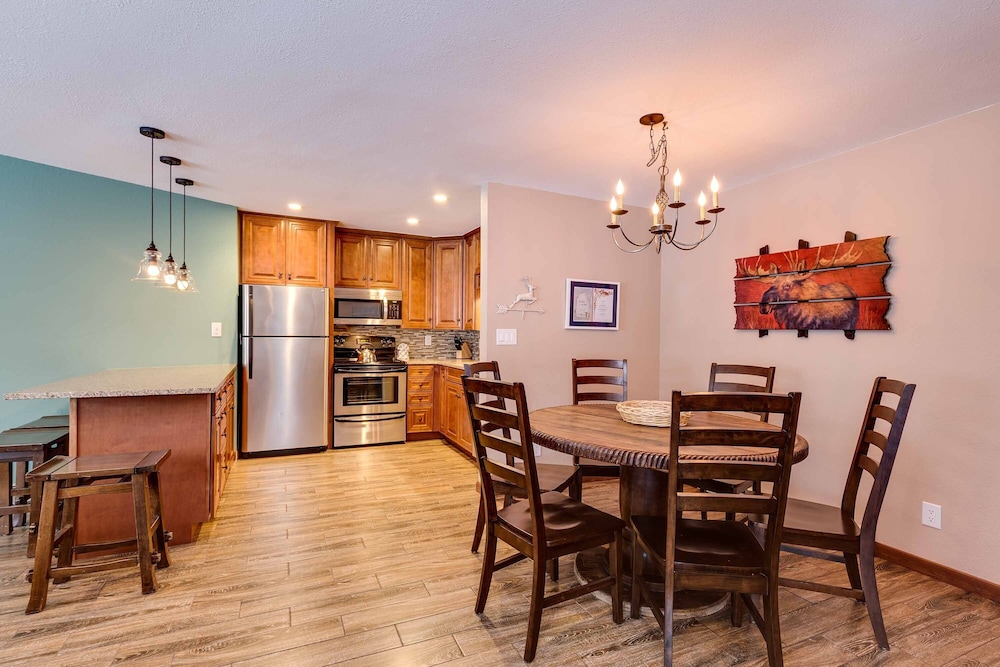 Pine Ridge Condominiums 36/50
