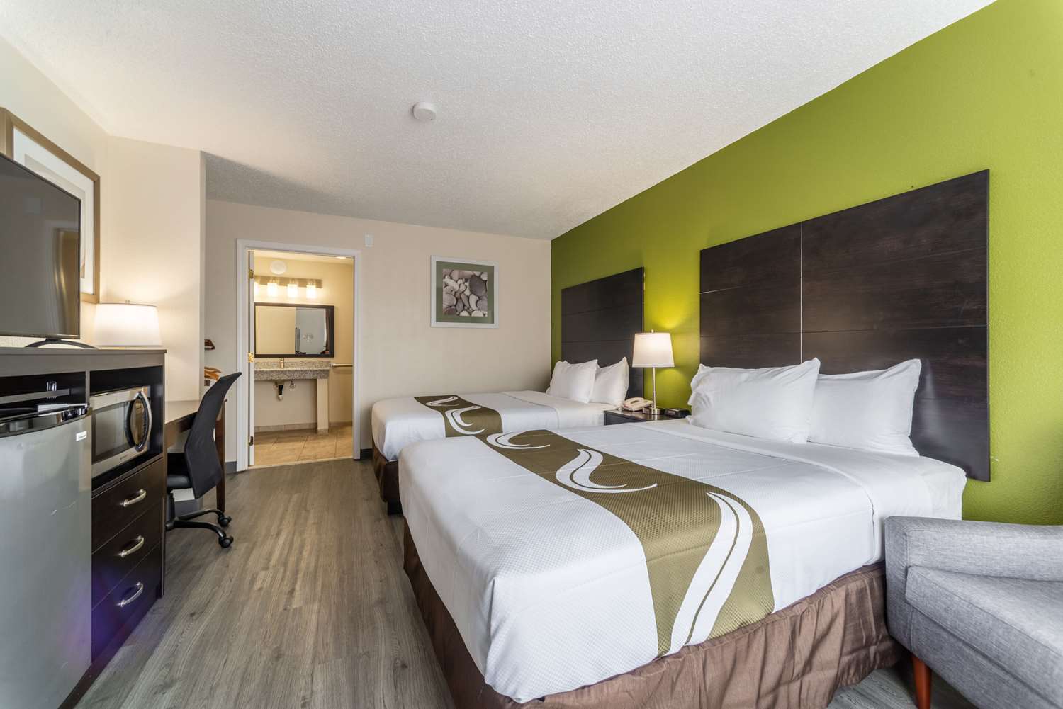 Efficiency, Business, 2 Double Beds, Accessible