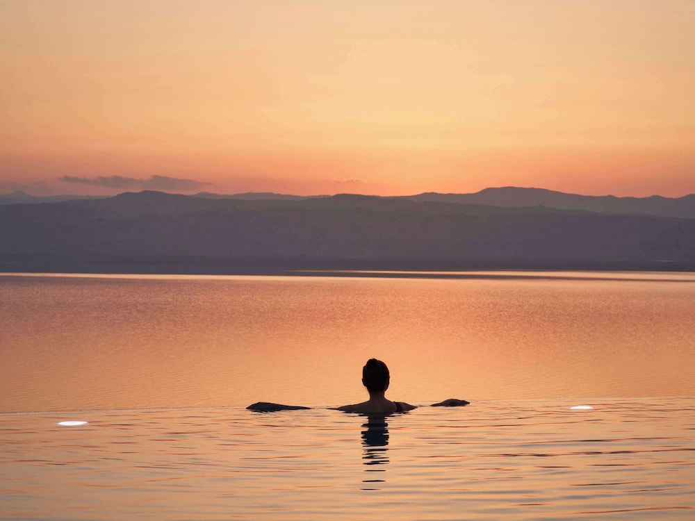Movenpick Resort and Spa Dead Sea 71/75