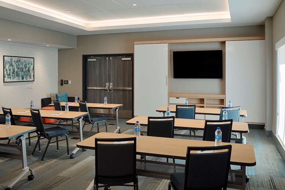 Hyatt House Columbus/OSU-Short North 37/50